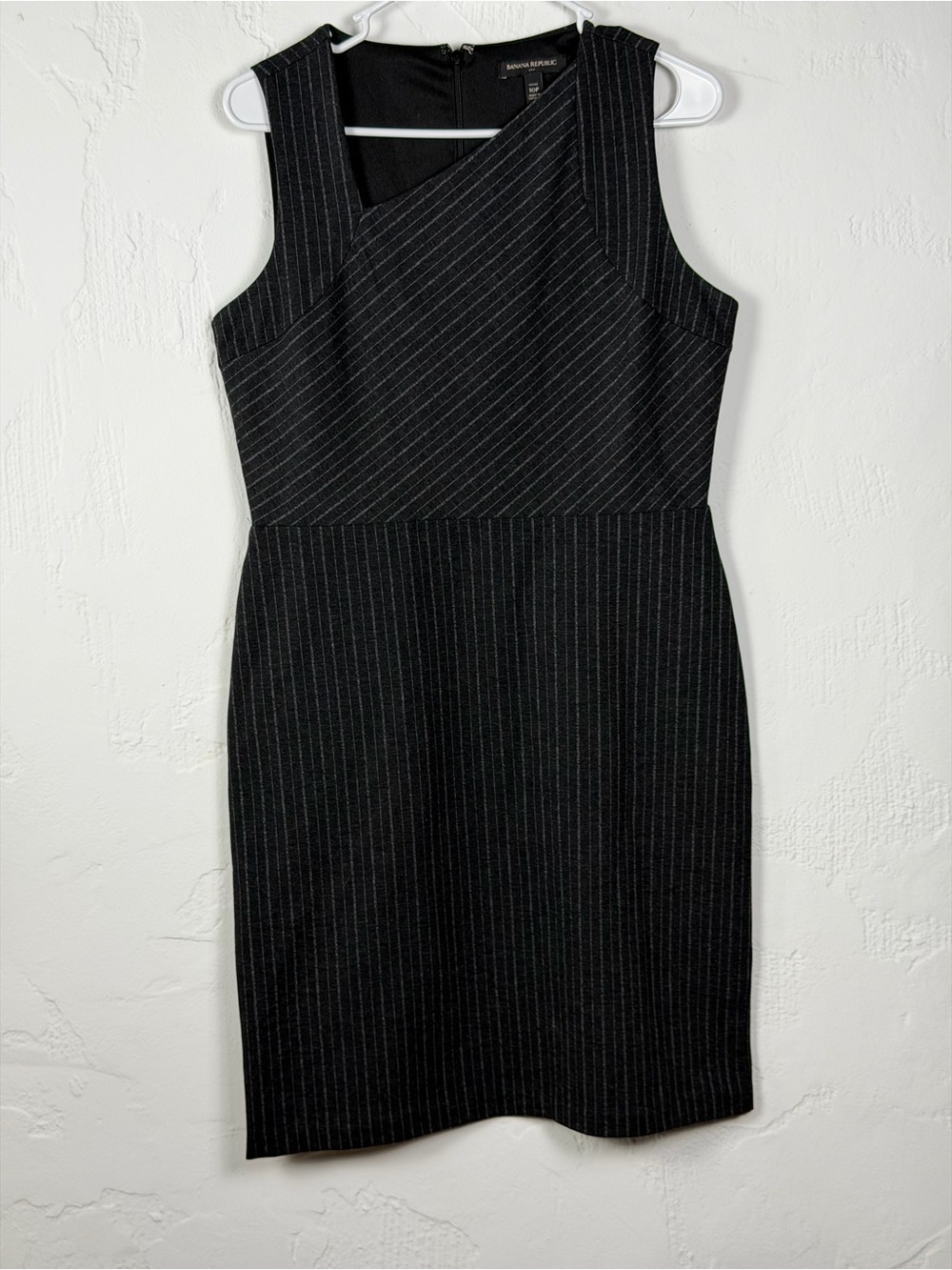 Beautiful Banana Republic Professional Pinstripe Sleeveless Sheath Dress 10P